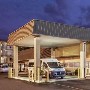 Days Inn By Wyndham Kenner/New Orleans Airport South